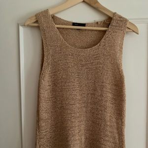 Knitted sleeveless top
